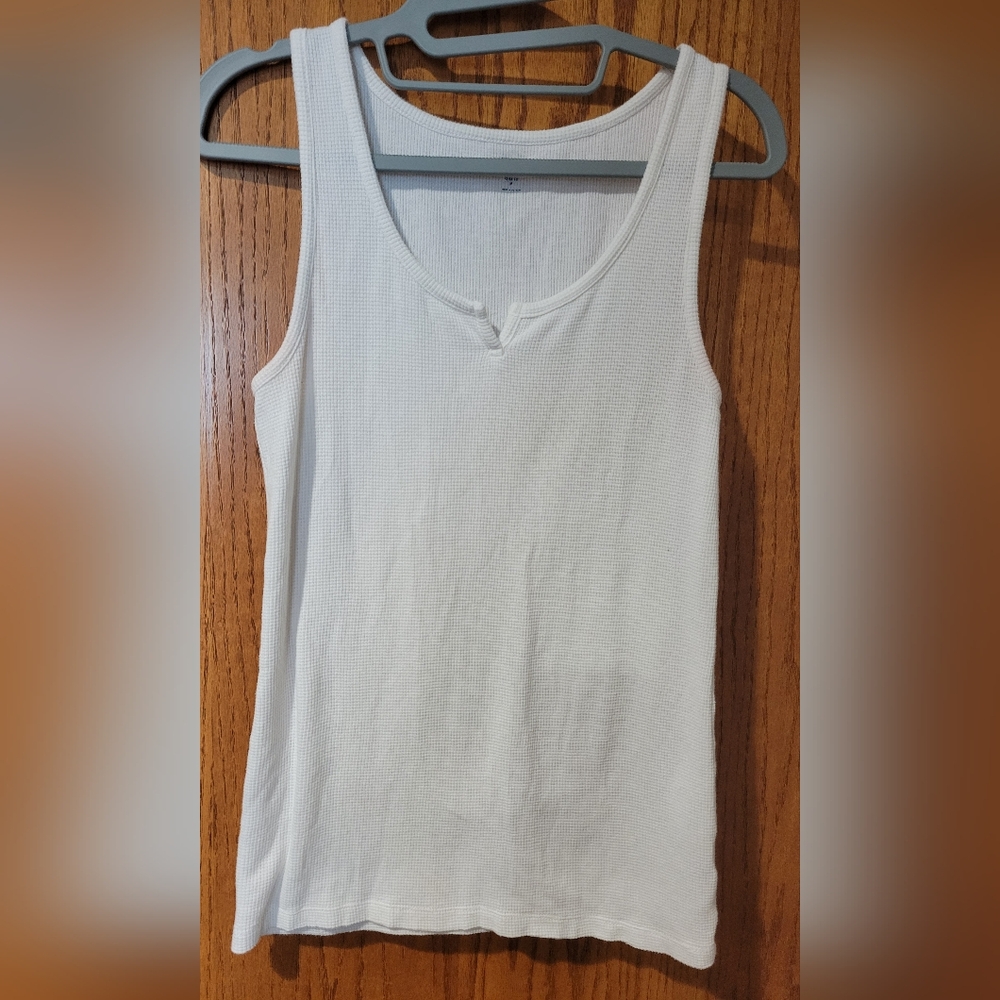 Old Navy Classic White Tank Top
